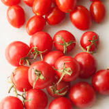 Is there a difference in grape tomatoes and cherry tomatoes?