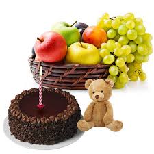 These fruit basket cake have a broad spectrum of designs for every customer, whether you want to place them in your room, kitchen, refrigerators or even carry while going for an outing. Fresh Fruit Basket To India Gift Basket 2021 Cheap Delivery In India