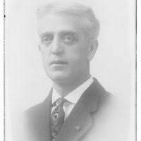 A connoisseur examining a cooper