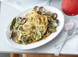 Spaghetti Vongole Mit Bottarga Rezept Italienische Speisen Hauptspeise Essen Und Trinken