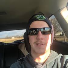 What's everyone doing to their trucks to make em go faster, looking for  some build ideas. Clip of my ol girl in the works