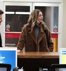 Grade the episode in our poll below, then hit the comments with your thoughts! Xpzdutjw9xhl4m