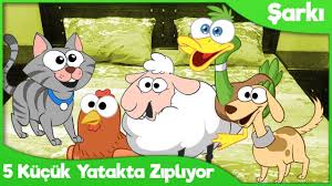 Bes Kucuk Maymun Ve Kedi Kopek Kuzu Ordek Yatakta Zipliyor Youtube