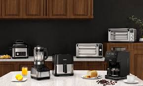 While small kitchen appliances like toasters and coffeemakers are considered almost indispensable to most homeowners, kitchen appliances like dehydrators , air fryers and ice cream makers can help people broaden their. Compact Appliance Collections Small Kitchen Appliances