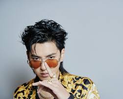 The world was first introduced to wu in 2012, on a freezing day in seoul. Kris Wu Launches Fashion Brand With Xiaomi Affiliate Caixin Global