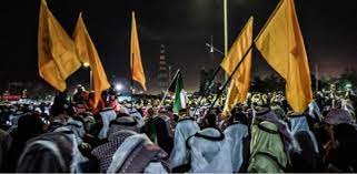 علاقته مع نبيلة عبيد ونادية الجندي. ÙÙŠØ¯ÙŠÙˆ Ø­Ù‚ Ø§Ù„ØªØ¸Ø§Ù‡Ø± ÙÙŠ Ø§Ù„ÙƒÙˆÙŠØª Ù…Ø¹ Ø¹Ø¨ÙŠØ¯ Ø§Ù„ÙˆØ³Ù…ÙŠ Ø­Ø³Ù† Ø¬ÙˆÙ‡Ø± Ø«Ù‚Ù„ Ø§Ù„Ø¹Ø¬Ù…ÙŠ Ø¹Ù„ÙŠ Ø§Ù„Ø²Ø¹Ø¨ÙŠ Ùˆ Ø±Ù†Ø§ Ø§Ù„Ø³Ø¹Ø¯ÙˆÙ† Ù…Ø¯ÙˆÙ†Ø© Ø§Ù„Ø²ÙŠØ§Ø¯ÙŠ