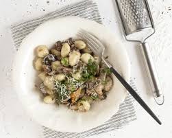 Gnocchis Aux Champignons Frais Et Parmesan Recette Gnocchi Gnocchis Champignon Frais