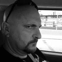 Earl Fyffe's Instagram, Twitter & Facebook