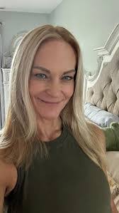 Danielle Collette's Instagram, Twitter & Facebook