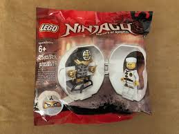 Join a new team to save the world in season one of lego ninjago: Lego Ninjago Zane S Kendo Training Pod 25pcs New The Movie 6217083 5005230 Lego Lego Ninjago Lego Ninjago