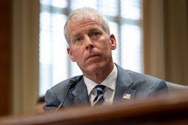 Evan Wayne's Instagram, Twitter & Facebook