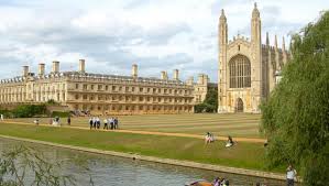University Of Cambridge 1209 Uno De Sus College Mas Famosos King S College Data De 1441 Otros Colleges Son Pe Interesting Topics Education United Kingdom