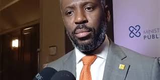 Renuncia dirigente del PRD Luis Ernesto Camilo; dice partido agotó su ciclo 