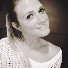 kate hanson (@cmykaters)