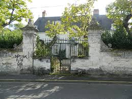 The village took later the name of vençay. Manoir De La Singerie Dit La Cigogne A Saint Avertin Pa00098060 Monumentum