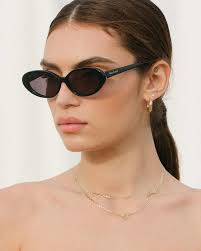 Eugenie Detroit, Accessories