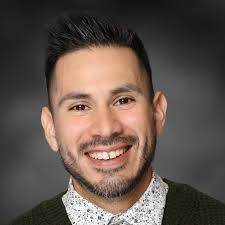 Ismael Vasquez's Instagram, Twitter & Facebook