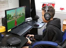 On top of that, this video will help you improve, make you a better player, and help you win more in fortnite chapter 2 season one. British Schoolboy 15 Returns Home After Winning 1m At Fortnite World Cup In New York Daily Mail Online
