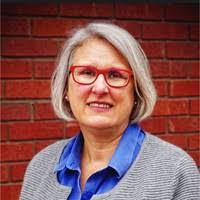 Julie Hillier's Instagram, Twitter & Facebook