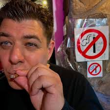 Daniel Ares (@darescomedy) • Threads, Say more