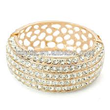 Gratis untuk komersial tidak perlu kredit bebas hak cipta. Hot Sale Dubai Gold Bangles Gold Jewellery Bangles Models Design Cuff Bracelets And Bangles For Big Wrist Buy Hot Sale Dubai Gold Bangles Bracelets And Bangles For Big Wrist Gold Jewellery Bangles Product On