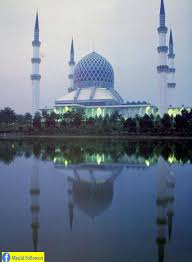 Bersempena program kembara bilal muda 2012, adik muhammad amnan yang baru berusia 9 tahun telahpun diberi peluang oleh pegawai syarak masjid negeri shah. Sultan Salahuddin Abdul Aziz Masjid In Shah Alam Malaysia Beautiful Mosques Masjid Mosque