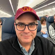 Said 👋🏻 to '24 out west. Did some skiing, found a part time job for Duke  (jkjk) and felt really good wearing Washington football gear (go  Commanders) for the first time in