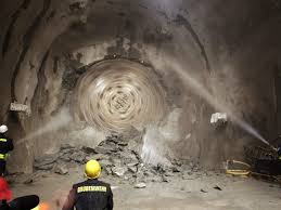 Artists perform during the grand opening for the tunnel, the world's longest and deepest rail tunnel. Langster Eisenbahntunnel Der Welt Durchbruch Im Gotthardtunnel Haz Hannoversche Allgemeine