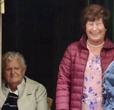 Auf dem fest werden sich zunächst viele gesprächspartner finden, die sich seit längerem nicht gesehen haben um daher neuigkeiten auszutauschen oder die in alten. Edeltraud Und Norbert Rinkewitz Feierten Diamantene Hochzeit Die Liebe In Zeiten Der Pandemie Stadtspiegel Kamen