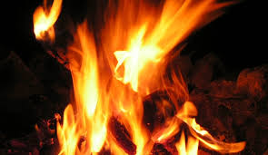 The maximum diameter of a fire pit shall be three feet (3') unless approved by the fire code official. Putting A Fire Pit In Your Jacksonville Backyard