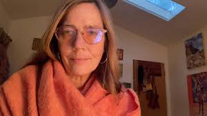 Live! Only a few days left to celebrate national poetry month. The days  flew by.#poems #poetry #poetsofinstagram #thebeatles #rubbersoul  #rubbersoulbeatles