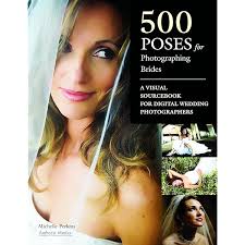 Amazon.com: The Design Aglow Posing Guide for Wedding Photography: 100  Modern Ideas for Photographing Engagements, Brides, Wedding Couples, and  Wedding Parties eBook : Hyde, Lena: Books
