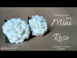 Potong kain flanel menjadi bentuk lingkaran dengan diameter kurang lebih 5cm (bisa diperkecil atau diperbesar, sesuai bunga yang diinginkan). 9 Tutorial Cara Membuat Bunga Mawar Mini Dari Kain Flanel Diy Mini Rose Felt Flower Tutorial Youtube Felt Flowers Flower Tutorial Felt Flower Tutorial