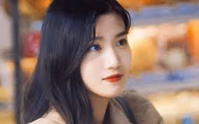 Lư Dục Hiểu dũng cảm cứu mạng nhân viên đoàn phim