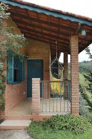 Azul Petroleo Na Porta Externa Em Casa Ideiascasas Rustic House Village House Design Village Houses