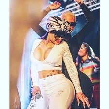 Blac Chyna And Amber Rose Relationship 149 Likes 1 Comments Amber Rose Fashion Comedy Teamamberrose On Instagram Happy Valentine 39 S Day Rose Fashion Amber Rose Fashion