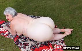 Image of feet, low angle, nude, 70 years old, irish female, huge butt  spread - spicy.porn