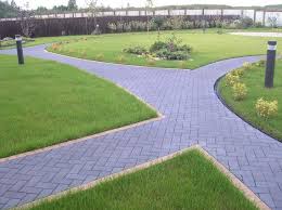 Do It Yourself Gartenwege Regeln Fur Die Verlegung Und Gestaltung Materialauswahl 96 Fotos In 2020 Outdoor Outdoor Decor Sidewalk