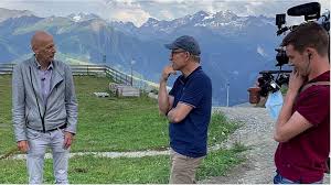 Maybe you would like to learn more about one of these? Dokfilm Uber Coronakrise Reto Brennwald Stellt Unerhort Auf Vimeo Gesellschaft