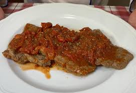 Quale taglio per una pizzaiola morbida? Carne Alla Pizzaiola Ricetta Di Un Piatto Della Tradizione