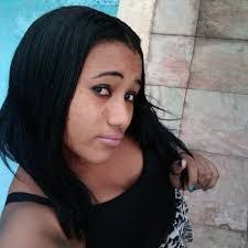 Monique Lowe's Instagram, Twitter & Facebook