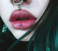 Septum Phitrum And Vertical Labret Piercings Face Piercings Vertical Labret Piercing Piercings Labret