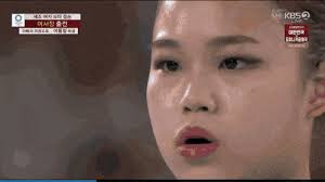 다만 아직 어린 나이 때문인지 키(185cm)에 비해 체중(85kg)이 덜 나가서 호리호리한 체형이며, 따라서 아직은 홈런을 뻥뻥 때려내는 타격을 기대하기는 어렵다. 0jxbut4aplxqom