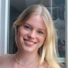 I'm excited to share that I have been admitted as a Laywer of the Supreme  Court of NSW. A very special thank you to Keira Nelson for moving my  admission and for