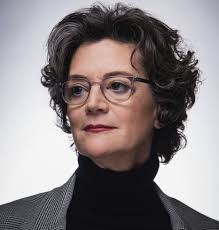 Diane Sabatini's Instagram, Twitter & Facebook