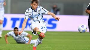 Jika inter mengalahkan crotone, dan atalanta gagal mengalahkan sassuolo pada hari minggu (2/5/2021), maka inter akan mengunci scudetto dengan 4 laga tersisa. 2lruqxbuqos9lm