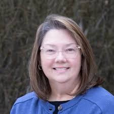 Donna Bloomer's Instagram, Twitter & Facebook