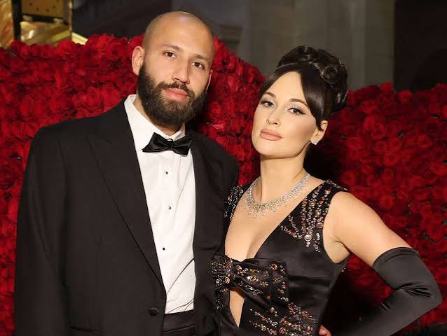 Kacey Musgraves Boyfriend: Her Current Status and Dating History