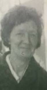 What is the design of the chin tattoo