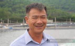 Ông nông dân lãi 7 tỷ đồng/năm nhờ "bẻ lái" nuôi con "hiền như đất"